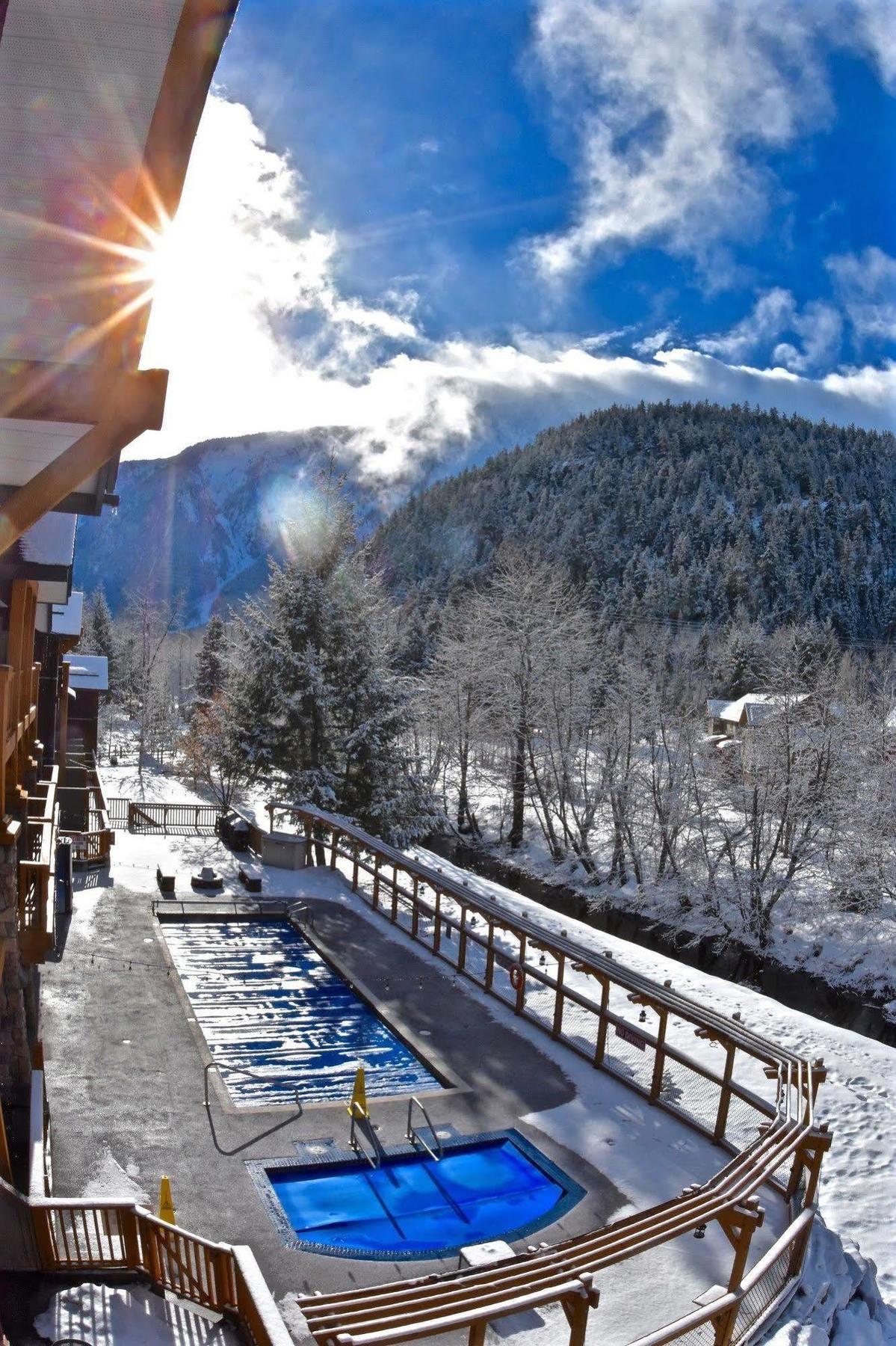 Valley 4* Pemberton